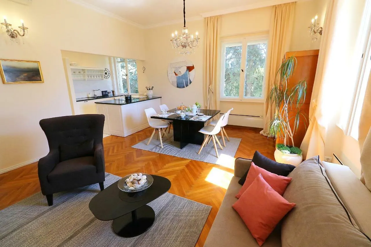 Apartment Miramare On The Beach Split